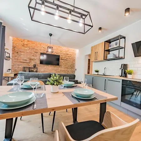 Apartment Bh Properties, Apartament Wyscigi *